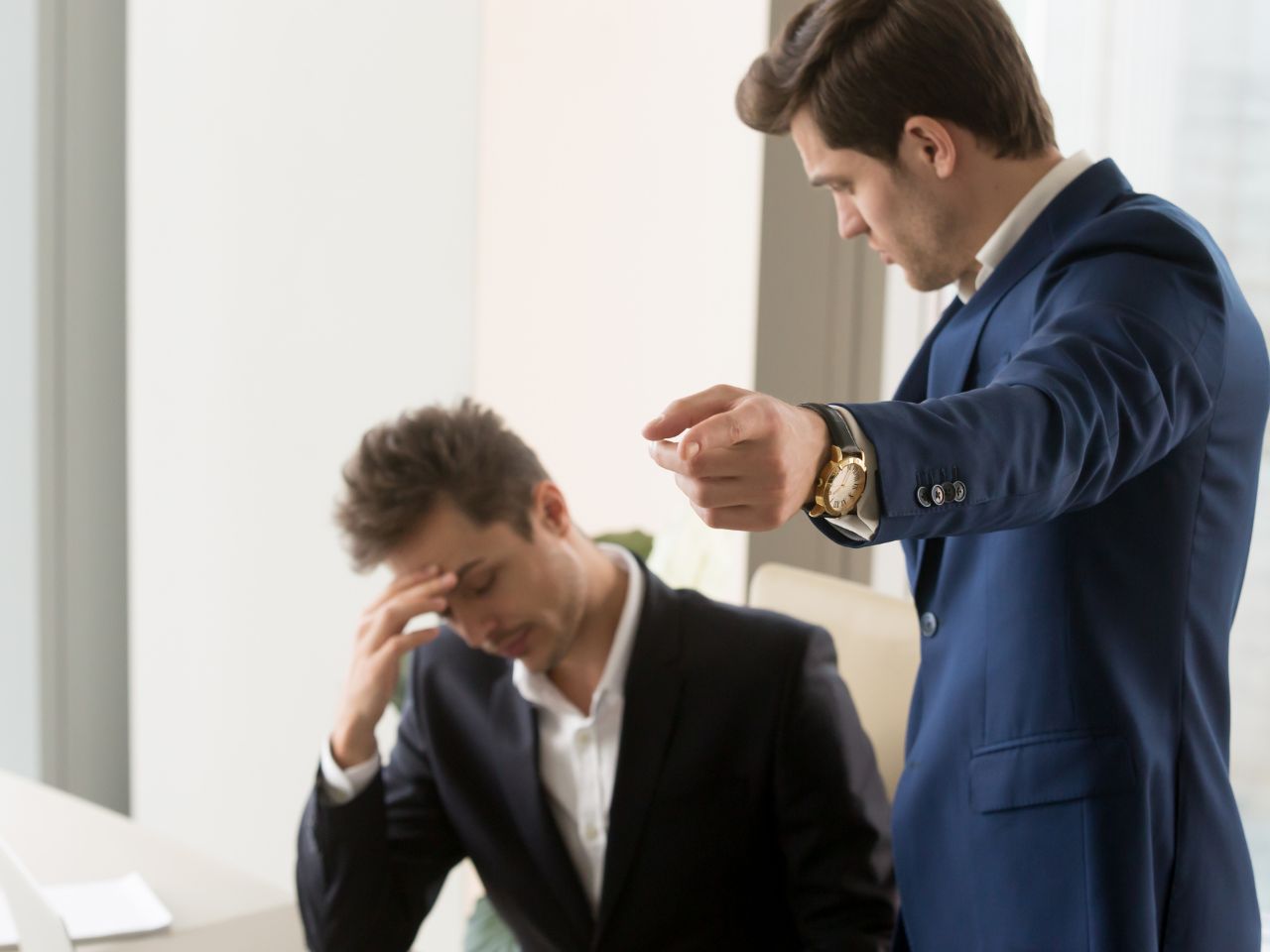 Expedientes disciplinarios en Cádiz – No te la juegues.